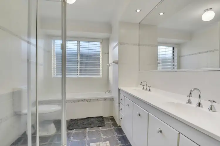 Sixth view of Homely house listing, 2 Castlemaine Close, Ashtonfield NSW 2323