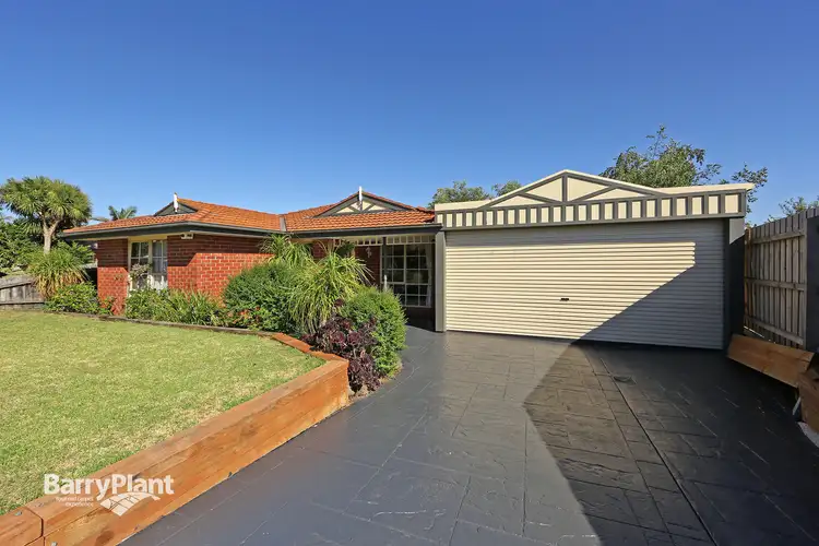 6 Diamond Close, Ferntree Gully VIC 3156