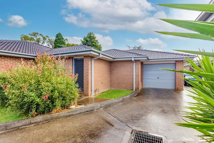 Main view of Homely unit listing, 2/5 Quarter Sessions Road, Tarro NSW 2322