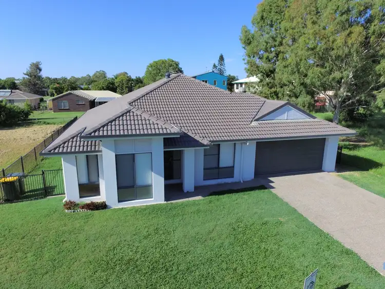 7 Barramundi Dr, Burrum Heads QLD 4659