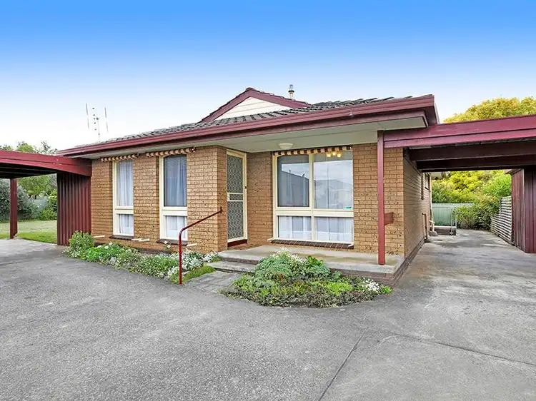 2/3 Fenwick Street