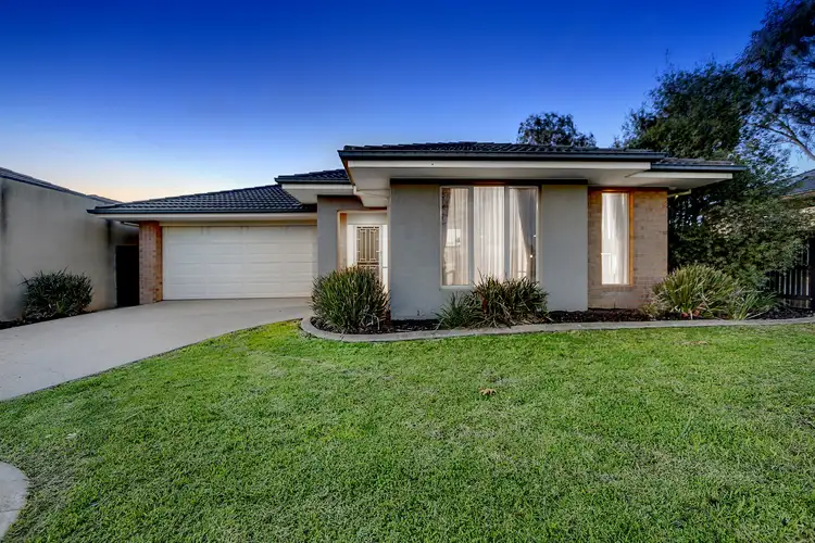 21 Lakeside Drive, Sandhurst VIC 3977