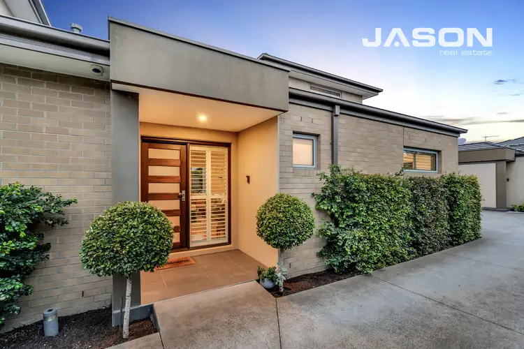 2/16 Banksia Grove, Tullamarine VIC 3043