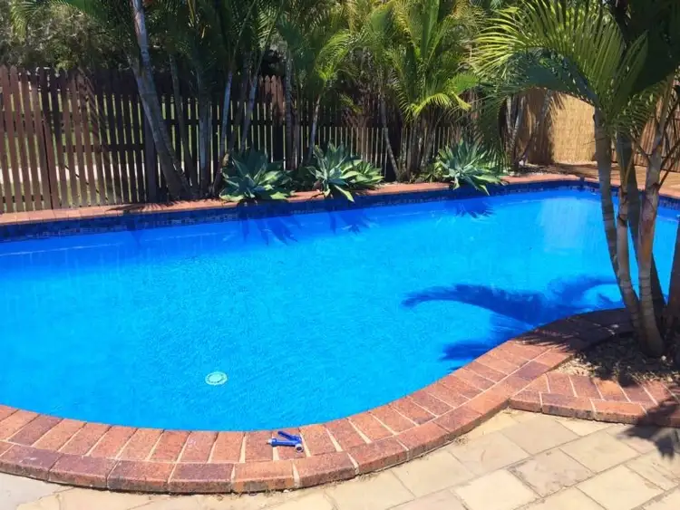 10 Gurrah Avenue, Southport QLD 4215