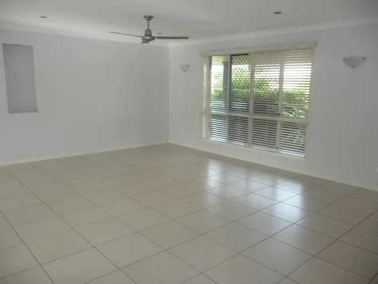 Sixth view of Homely villa listing, 6/40 MACROSSAN STREET, Childers QLD 4660