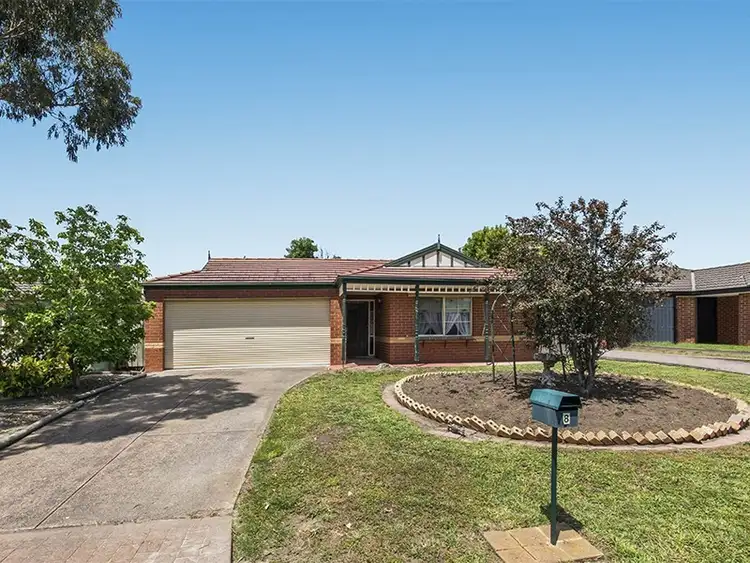 8 Parade Court, Sunbury VIC 3429