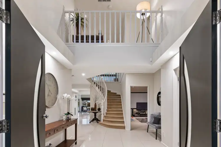 Fifth view of Homely house listing, 10 VIEWMOUNT PLACE, Sandhurst VIC 3977