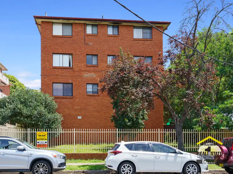 8/3 Forbes Street, Warwick Farm NSW 2170
