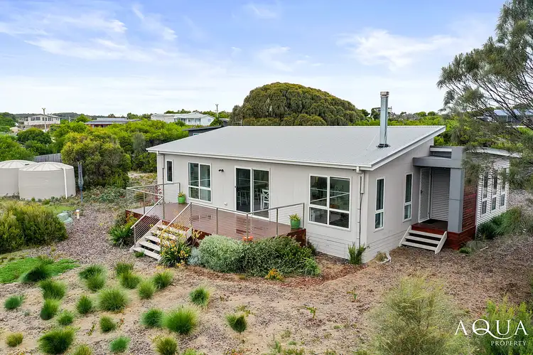 6 Ninth Island Crescent, Lulworth TAS 7252