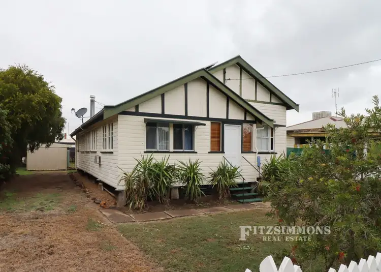 4 Fortescue Street, Dalby QLD 4405