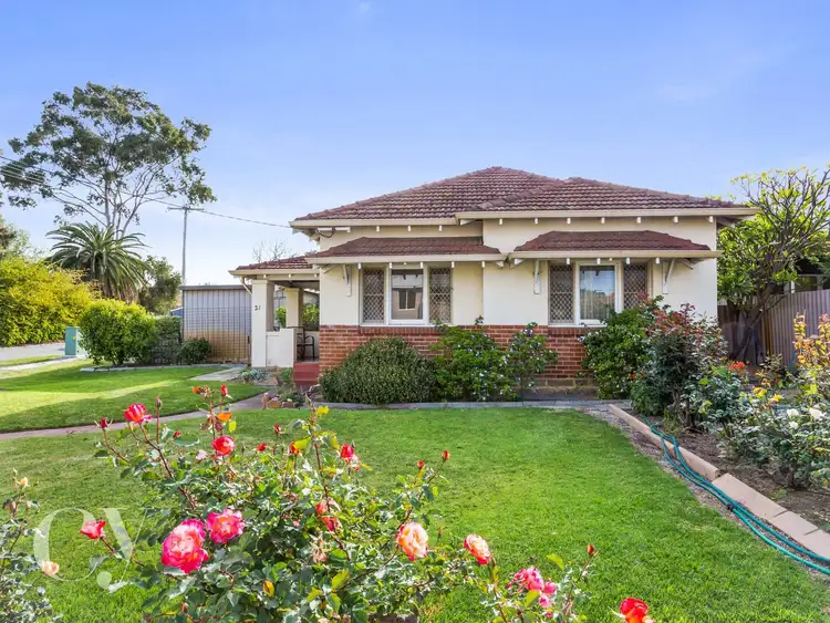21 North Lake Road, Alfred Cove WA 6154