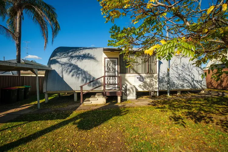 4 Deakin Street, Kurri Kurri NSW 2327