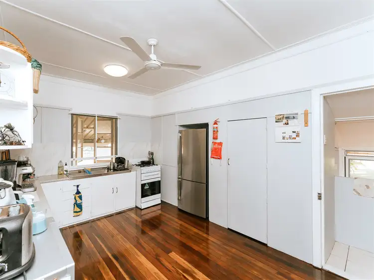 Sixth view of Homely house listing, 11 Wainwright Street..., Svensson Heights QLD 4670