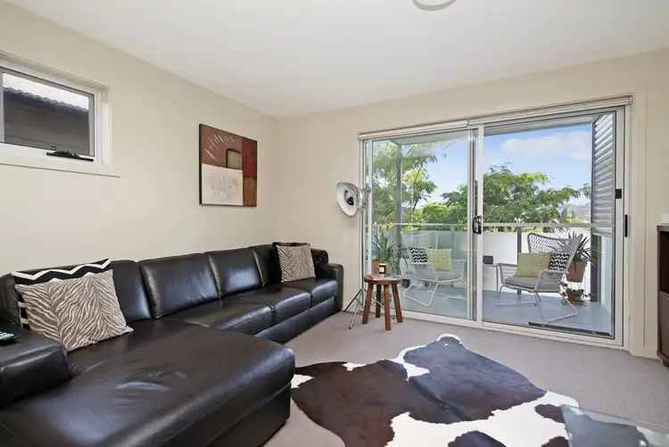 Second view of Homely townhouse listing, 192 Gosford Road, Adamstown NSW 2289