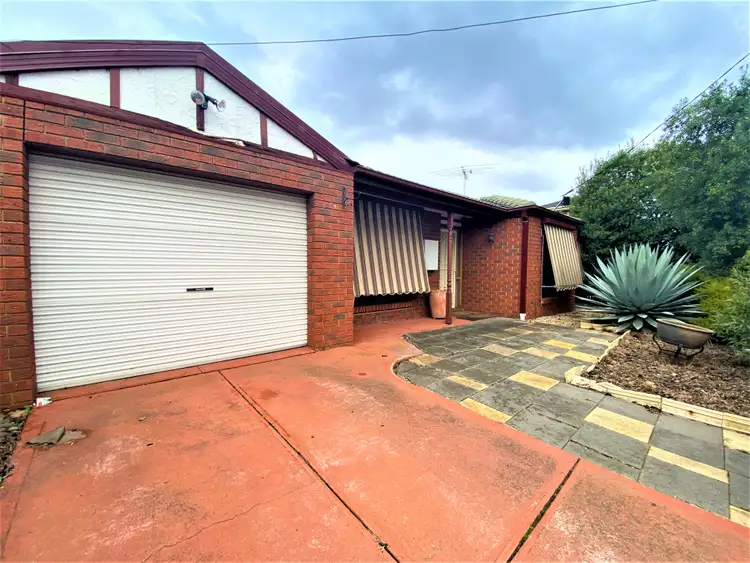 Main view of Homely villa listing, 1/262 Melrose Drive, Tullamarine VIC 3043