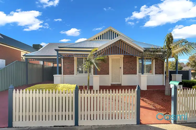 9 Ballarat Court, Craigieburn VIC 3064
