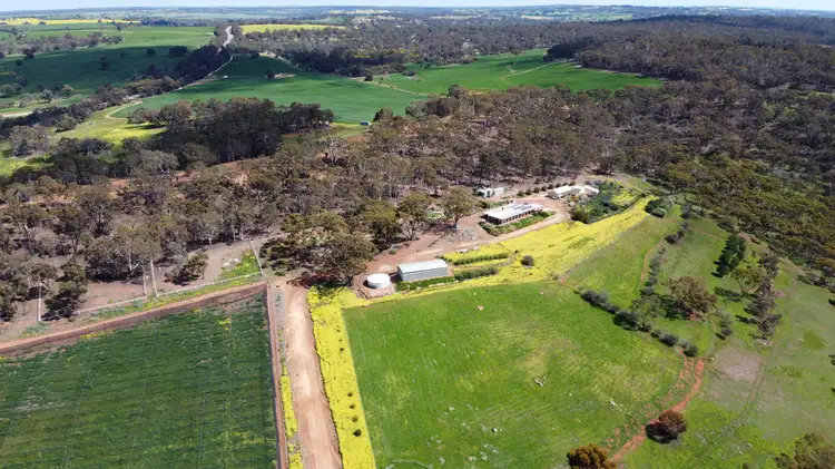 9 Morris Edwards Drive, York WA 6302