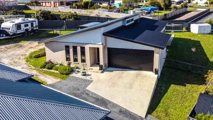6 Spring Grove, Latrobe TAS 7307