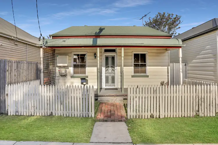 28 Hubbard Street
