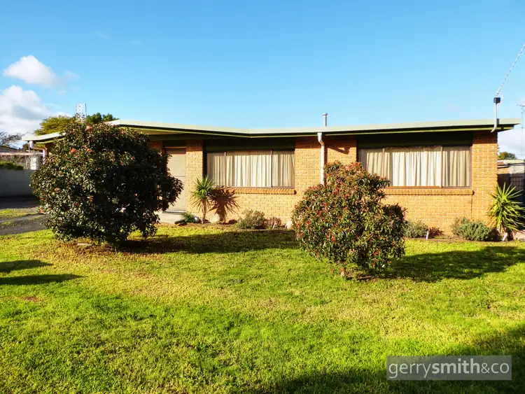 Second view of Homely townhouse listing, 9 Drummond Street, Horsham VIC 3400