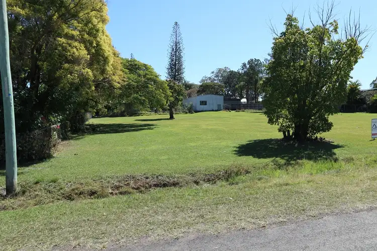 31 Arthur St, Howard QLD 4659