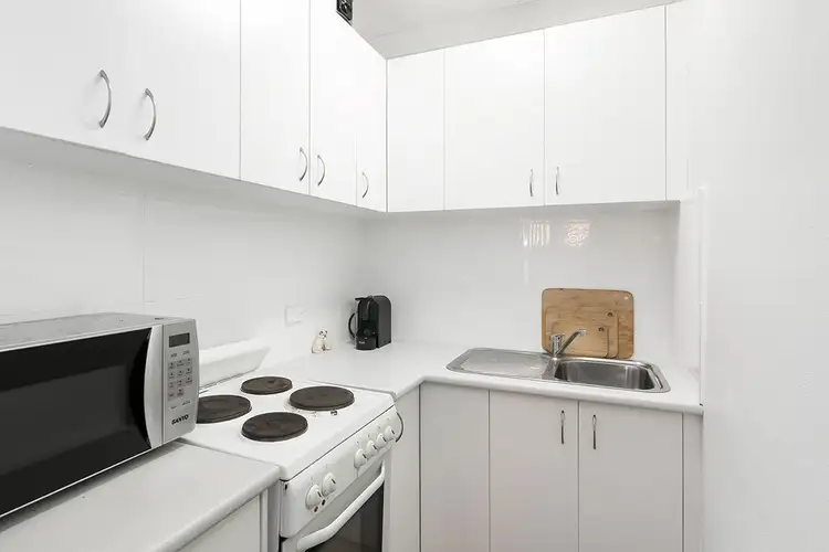 Sixth view of Homely apartment listing, 4/4 Searl Road, Cronulla NSW 2230