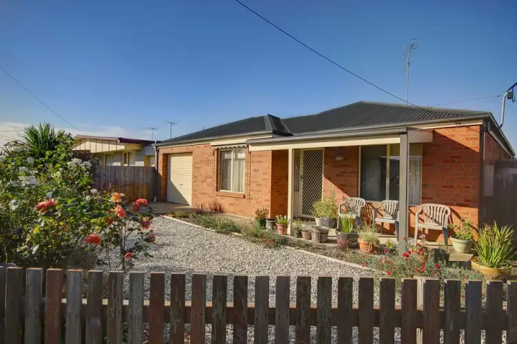 1/307 Boundary Road, St Albans Park VIC 3219