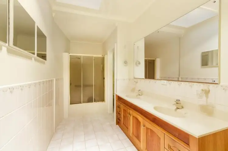 Sixth view of Homely house listing, 3 Calrossie Avenue, Montmorency VIC 3094