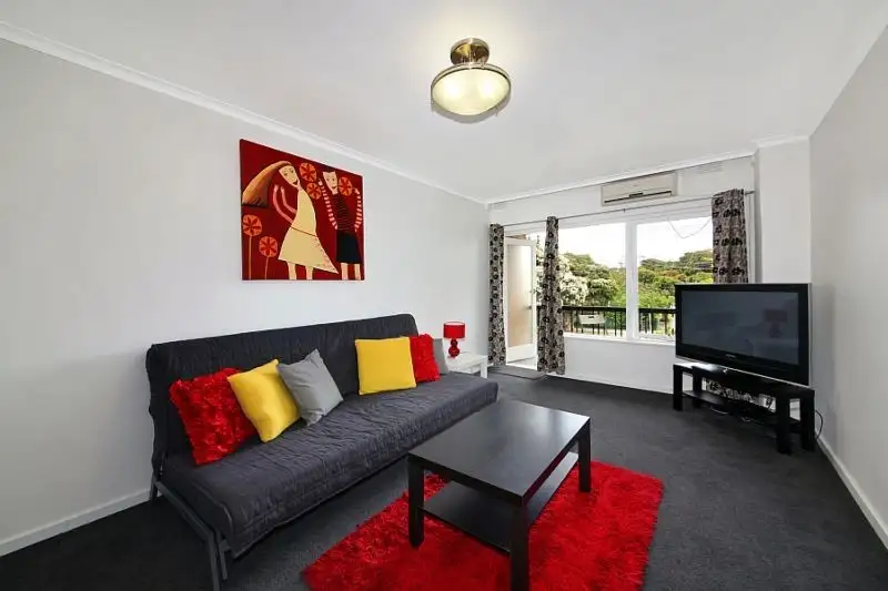 Main view of Homely apartment listing, 5/1 Rosstown Road, Carnegie VIC 3163