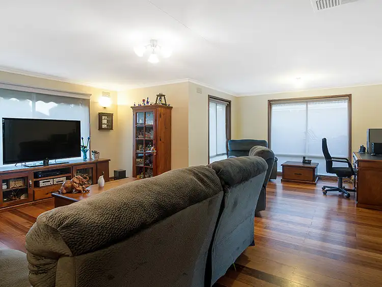 Seventh view of Homely house listing, 15 Huntingfield Drive, Hoppers Crossing VIC 3029