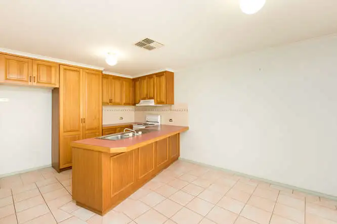 Fifth view of Homely unit listing, 10/299 Cureton Avenue, Mildura VIC 3500