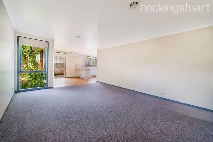Fifth view of Homely house listing, 10 Daniher Close, Berwick VIC 3806