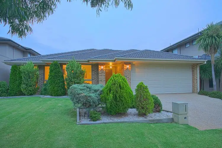 7 Tulloch Drive, Sandhurst VIC 3977