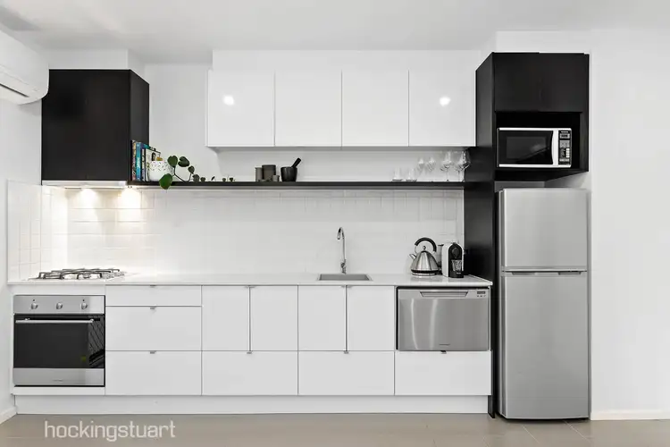 Fourth view of Homely apartment listing, 2/400 Dandenong Road, Caulfield North VIC 3161