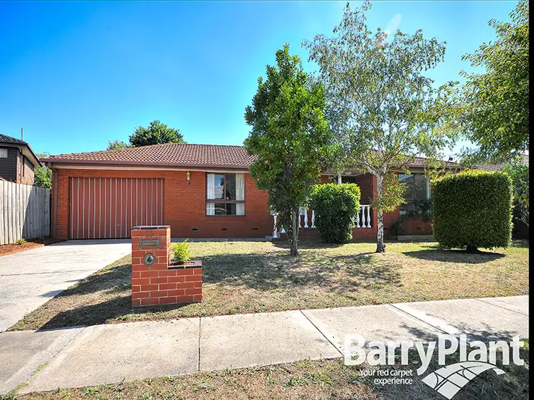 13 Albany Drive, Mulgrave VIC 3170