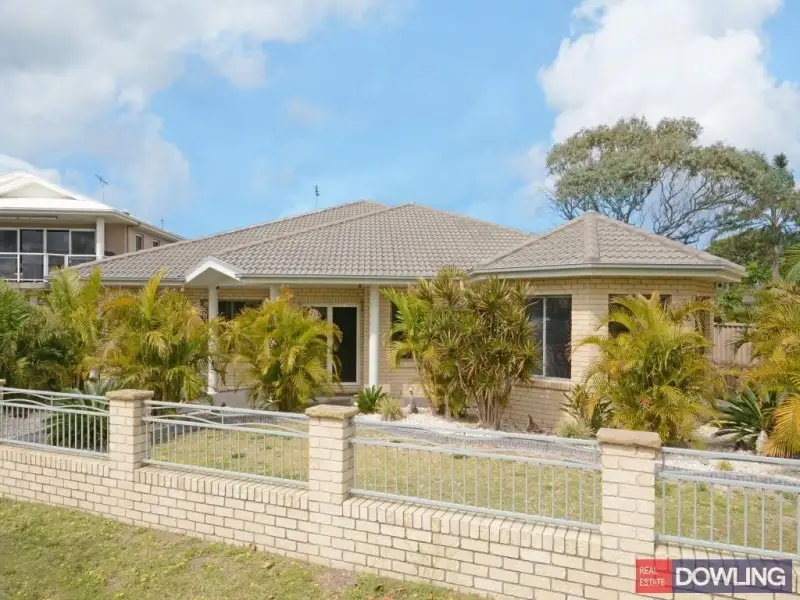 Main view of Homely house listing, 166 Fullerton Street, Stockton NSW 2295