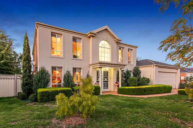 13 Dunrossil Court, Brookfield VIC 3338