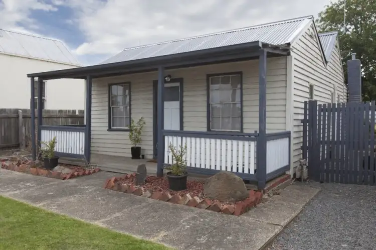23 Campbell Street, Ararat VIC 3377