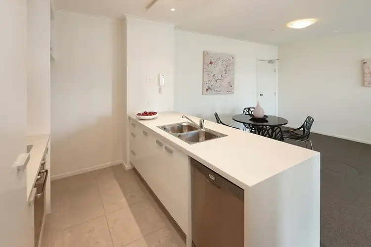 Fifth view of Homely apartment listing, 3101/180 City Road, Southbank VIC 3006