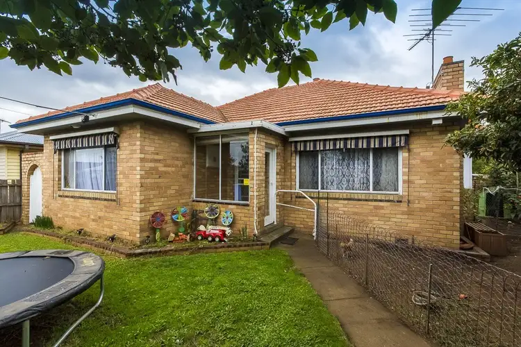 2 Walsgott Street, North Geelong VIC 3215