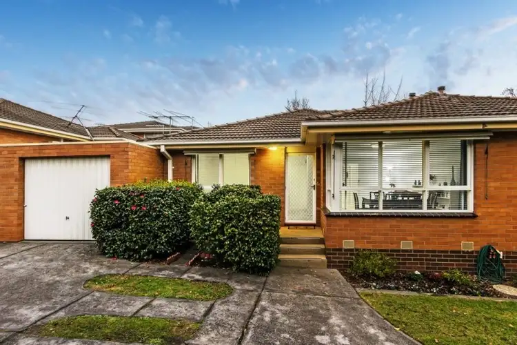 2/8 Leopold Crescent, Mont Albert VIC 3127
