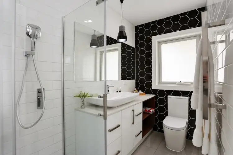 Fifth view of Homely townhouse listing, 2/123 Boundary Road, Pascoe Vale VIC 3044