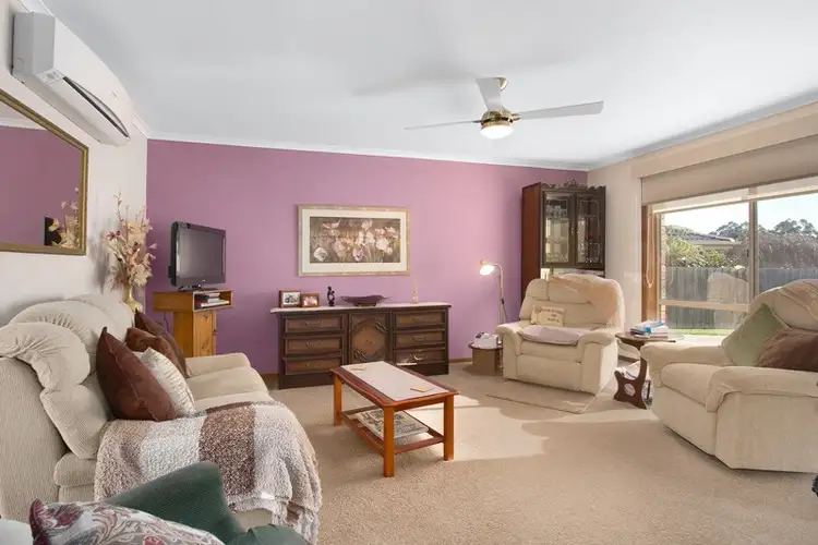 Fourth view of Homely house listing, 2 Phillips Court, Drouin VIC 3818