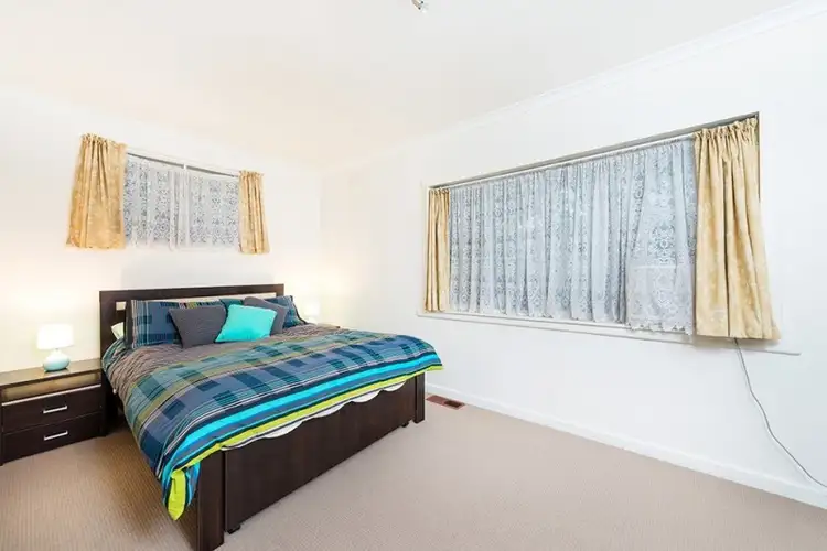 Fifth view of Homely house listing, 8 Ashby Court, Chadstone VIC 3148