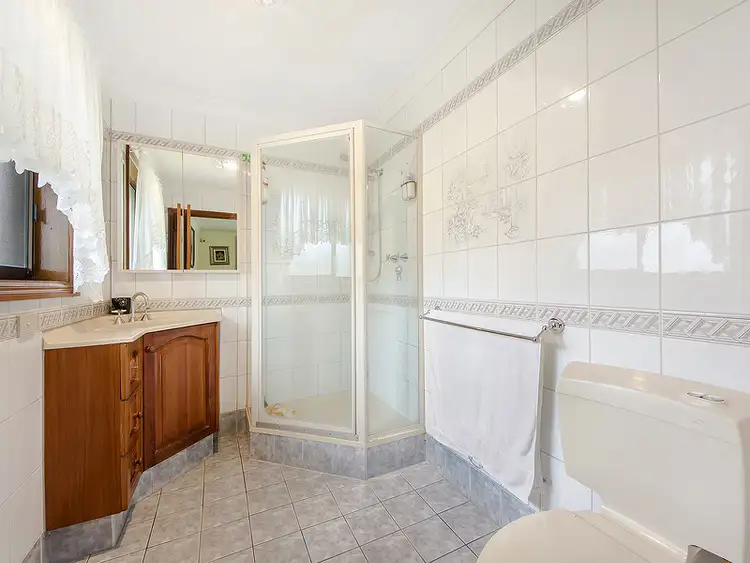 Seventh view of Homely house listing, 8 Merrimu Court, St Albans VIC 3021