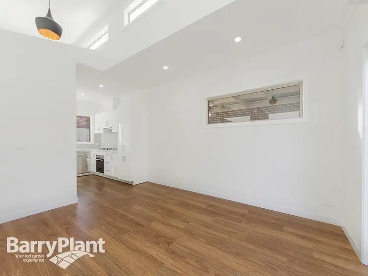 Seventh view of Homely unit listing, 2 & 3/33 Henry Street, St Albans VIC 3021