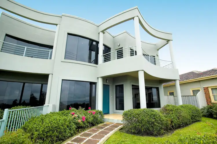 37 Beach Road, Mentone VIC 3194
