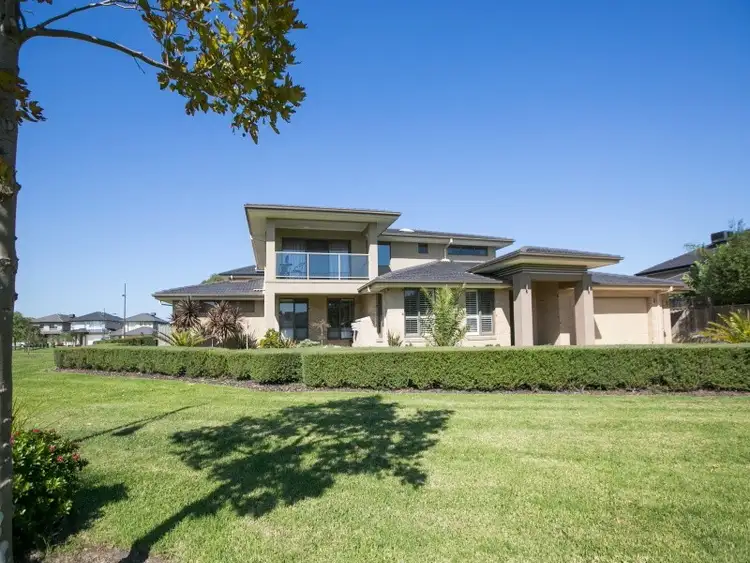 12 Lakeside Drive, Sandhurst VIC 3977