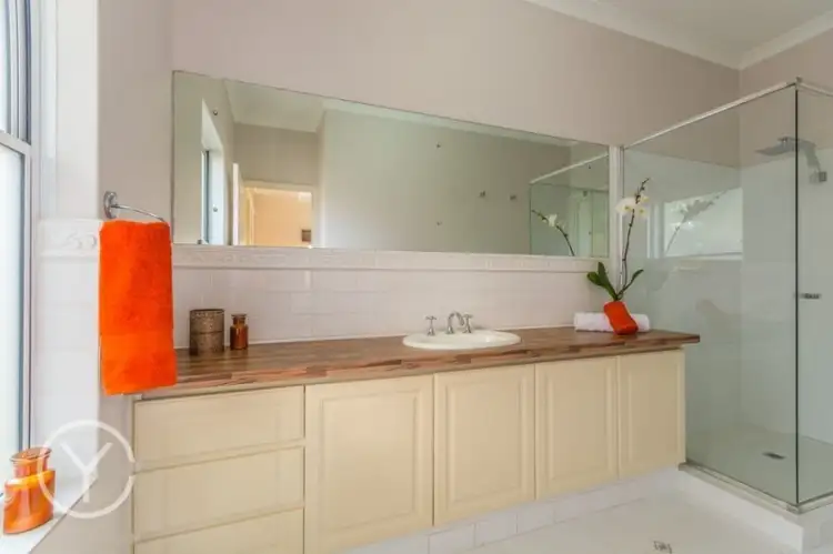 Fifth view of Homely house listing, 15 Inveraray Close, Canning Vale WA 6155