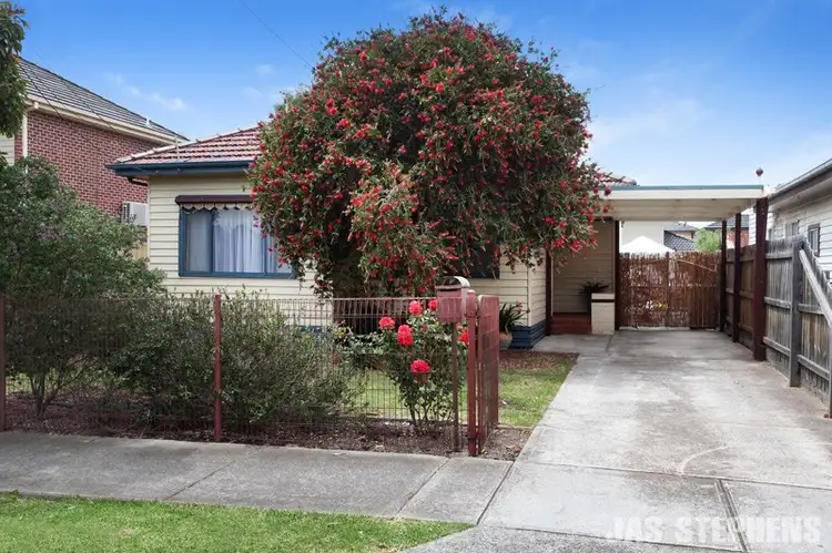 36 Thomson Street, Maidstone VIC 3012